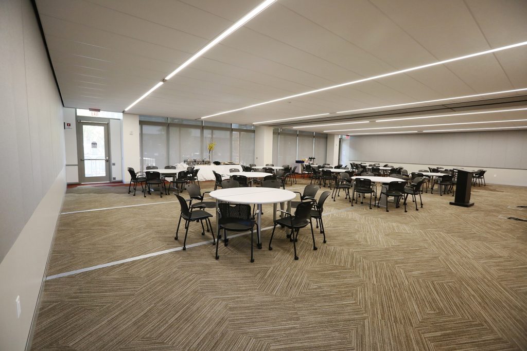 5th-floor-conference-center-04